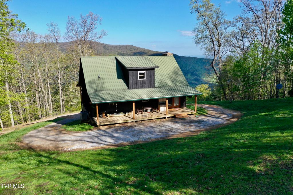Photo of 240 Joe Pye Lane, Greeneville, TN 37743 (MLS # 9994099)