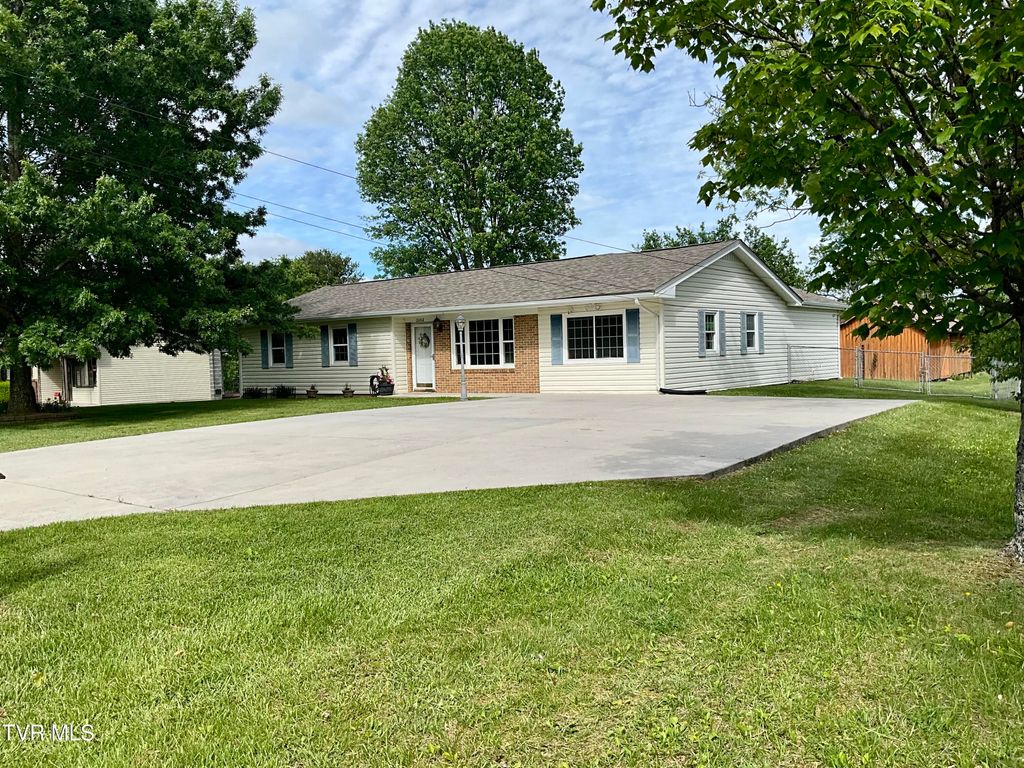 Photo of 26468 Watauga Road, Abingdon, VA 24211 (MLS # 9985997)
