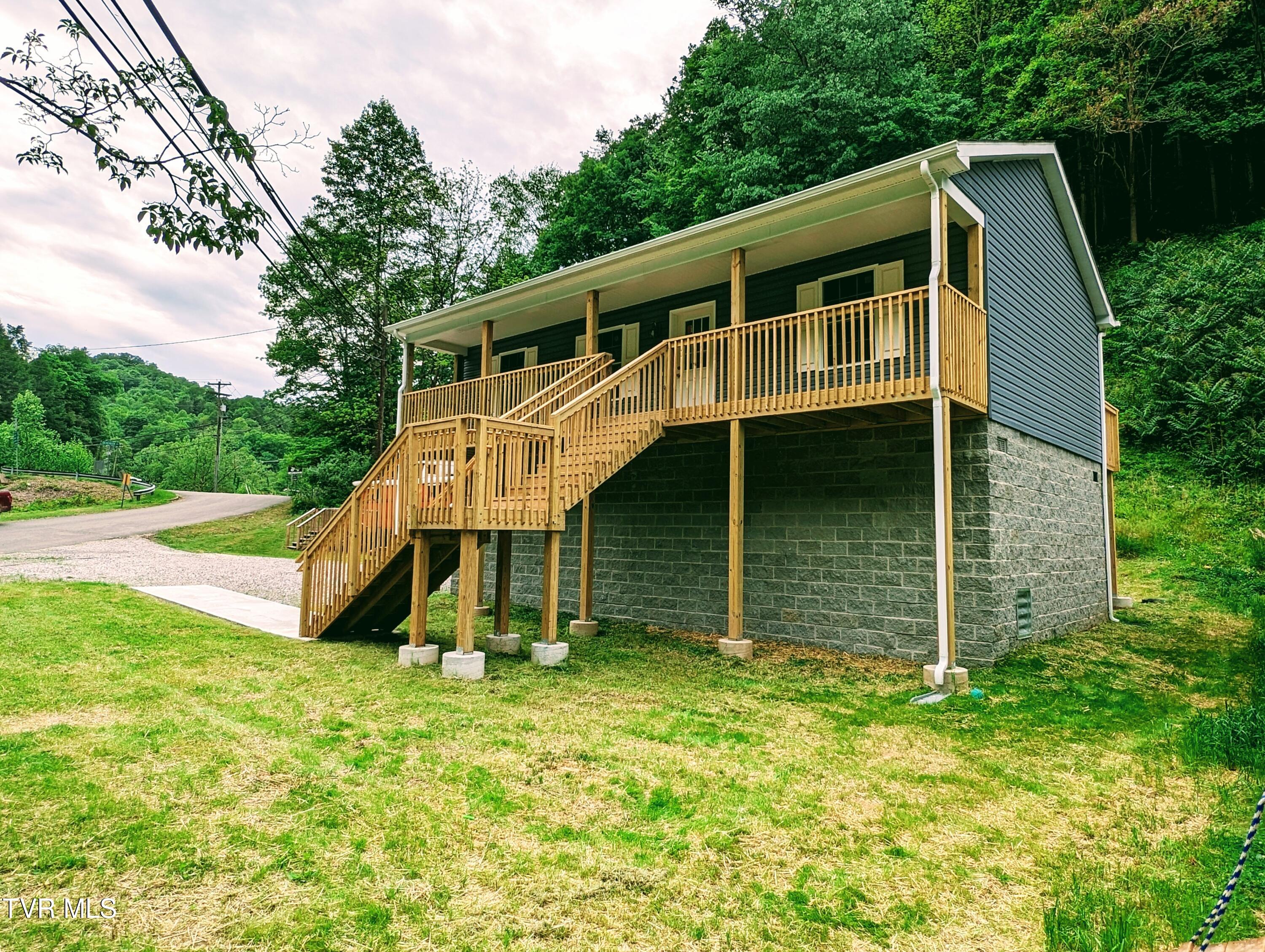 127 Bartley Street, Haysi, Virginia image 2