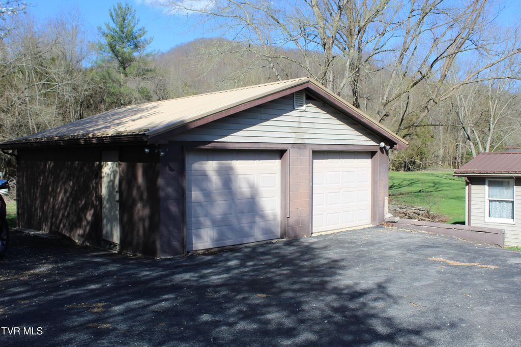 Photo of 158 Dryden Heights Drive, Dryden, VA 24243 (MLS # 9992338)