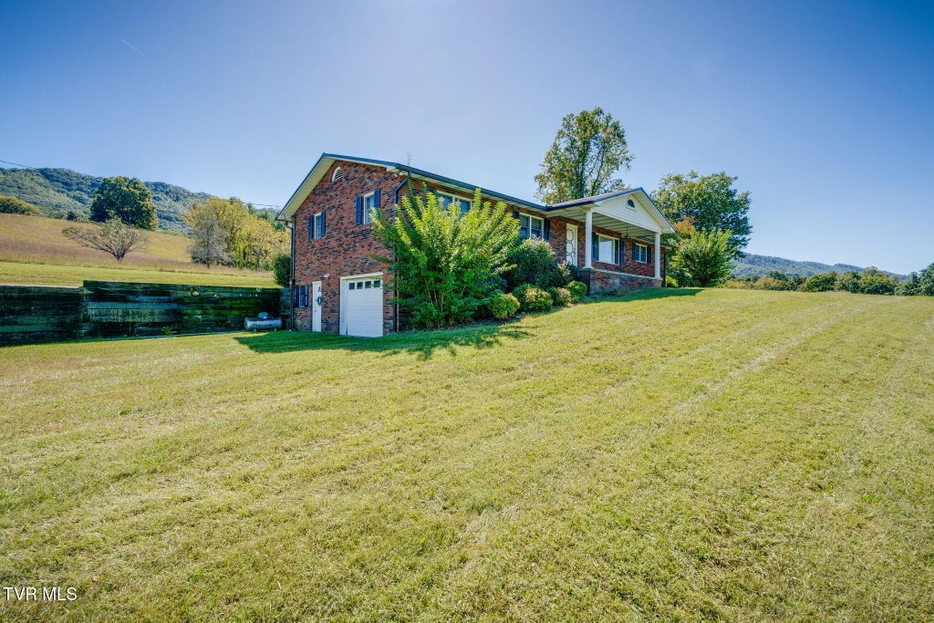 Photo of 2517 Sinking Creek Road, Johnson City, TN 37604 (MLS # 9999293)