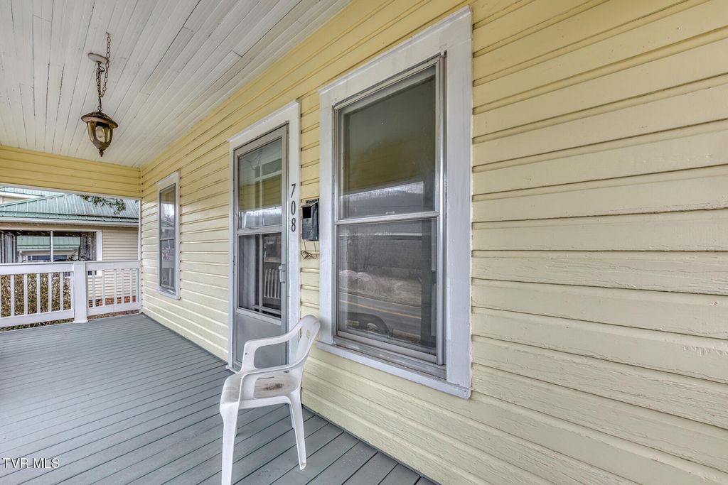 Photo of 708 Main Avenue, Erwin, TN 37650 (MLS # 9991544)