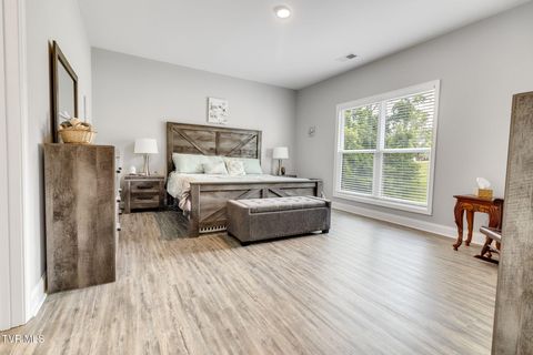 Tiny photo for 1216 Upland Avenue, Greeneville, TN 37743 (MLS # 9984335)