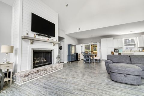 Tiny photo for 1216 Upland Avenue, Greeneville, TN 37743 (MLS # 9984335)
