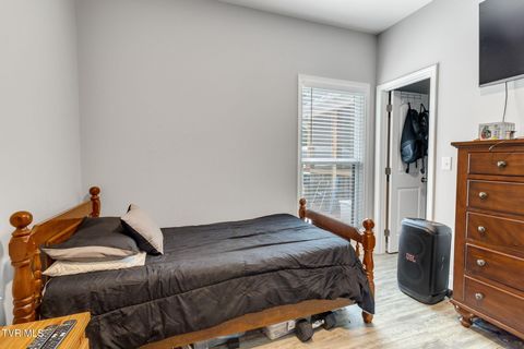 Tiny photo for 1216 Upland Avenue, Greeneville, TN 37743 (MLS # 9984335)
