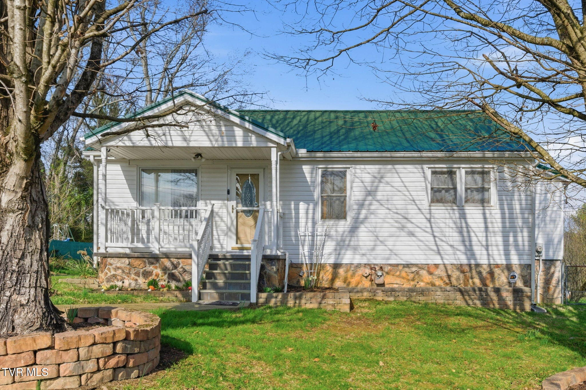 307 Tween Hills Road