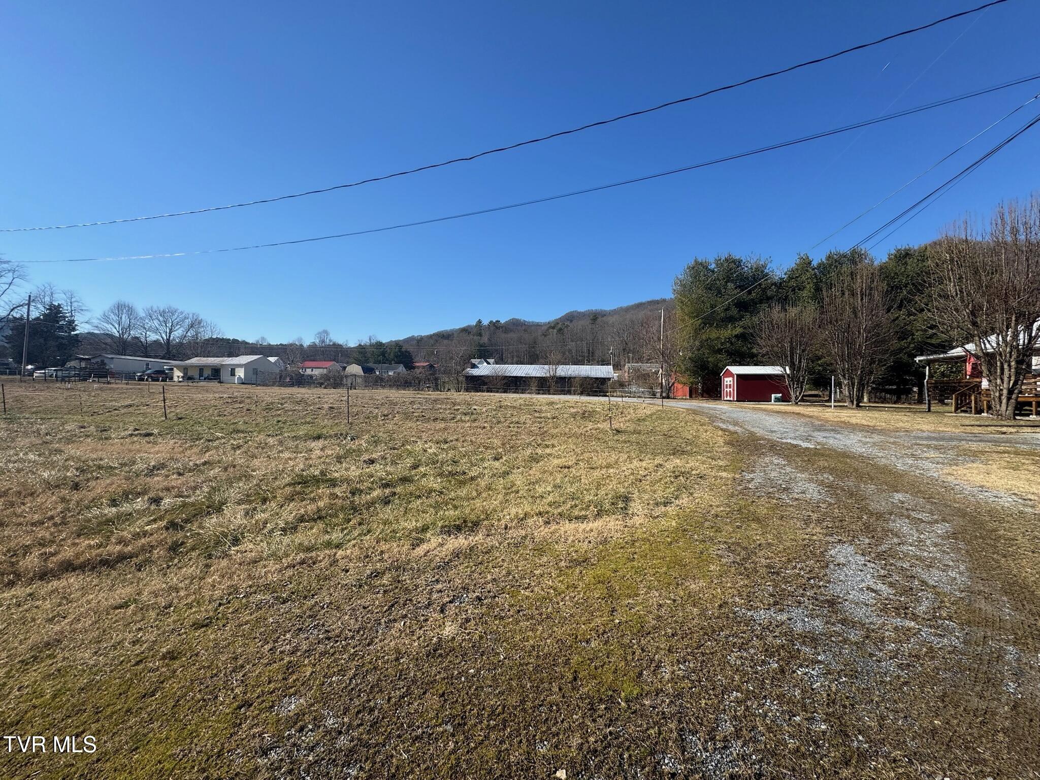 123 Streets Lane, Hampton, Tennessee image 10