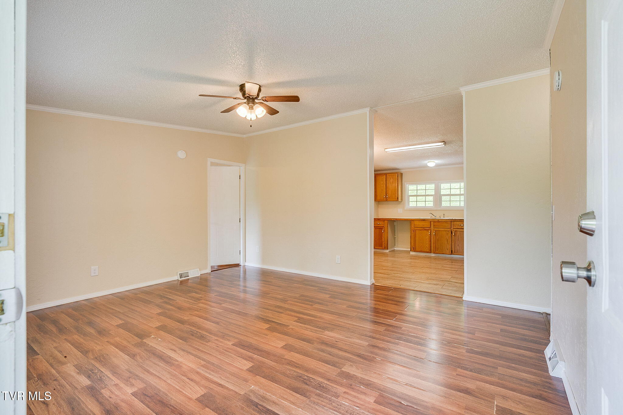 118 Berry Hill Road, Elizabethton, Tennessee image 5