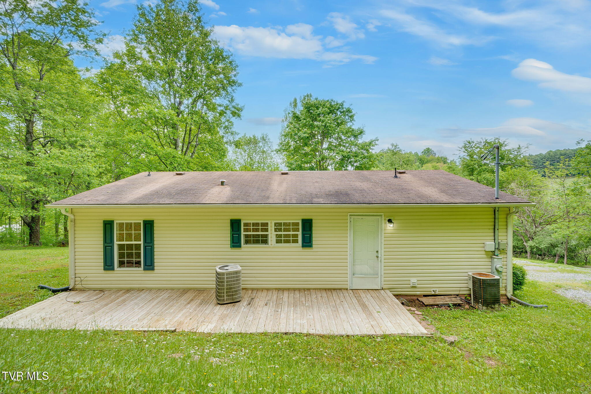118 Berry Hill Road, Elizabethton, Tennessee image 23