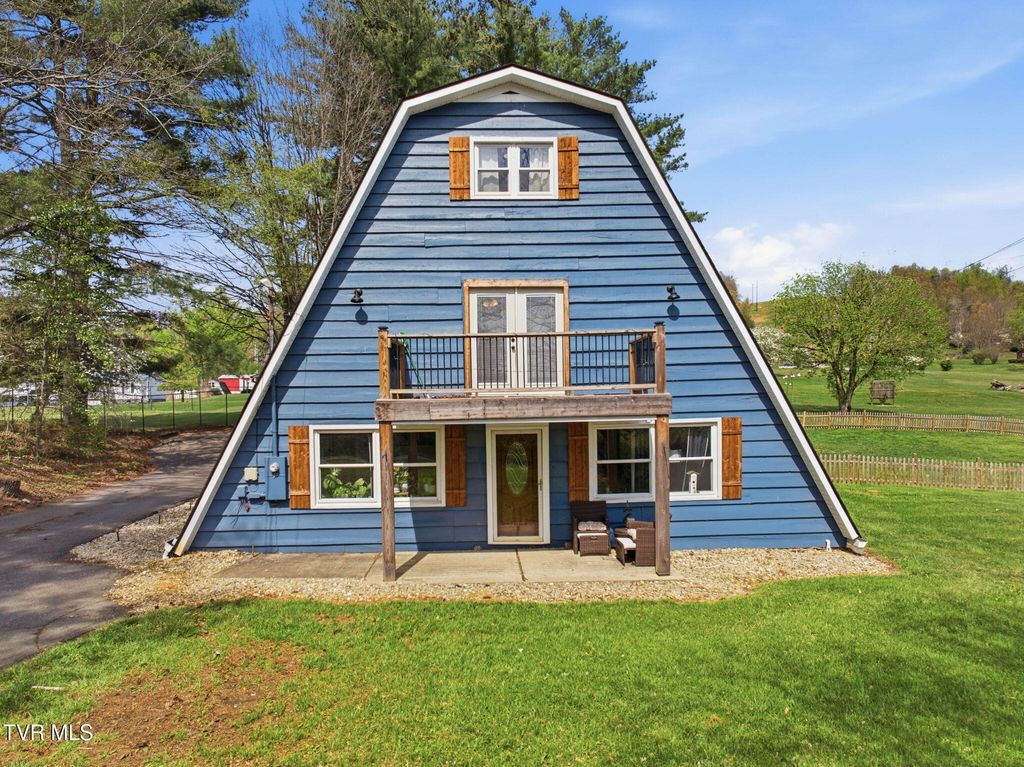 Photo of 435 Oak Grove Road, Gray, TN 37615 (MLS # 9993848)