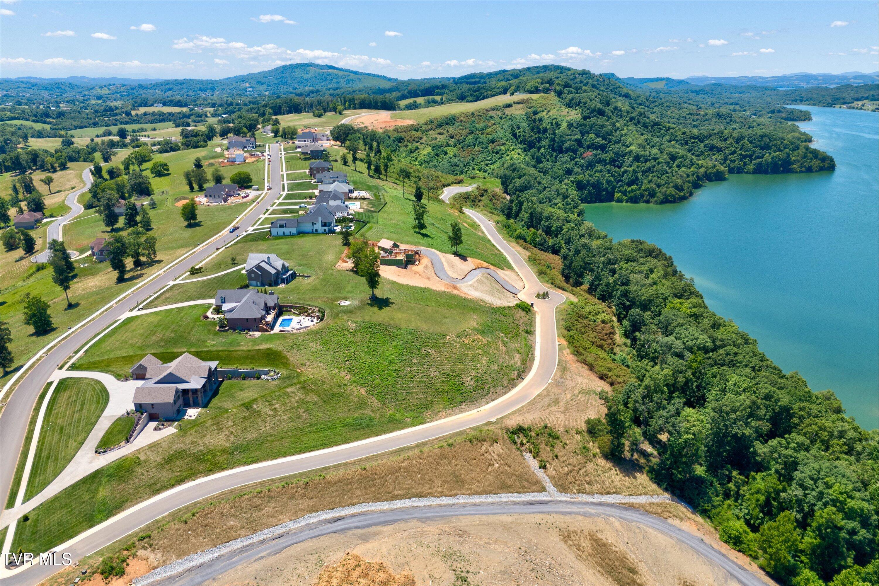 2655 Serenity Sound, Morristown, Tennessee image 5