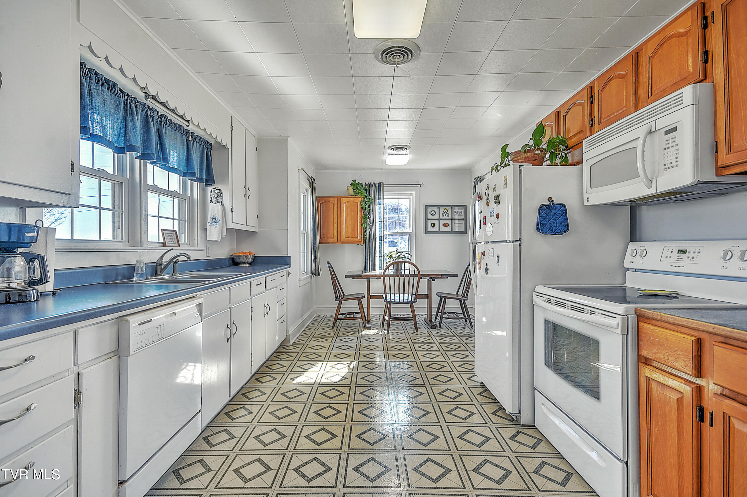 1240 Whirlwind Road, Greeneville, Tennessee image 10