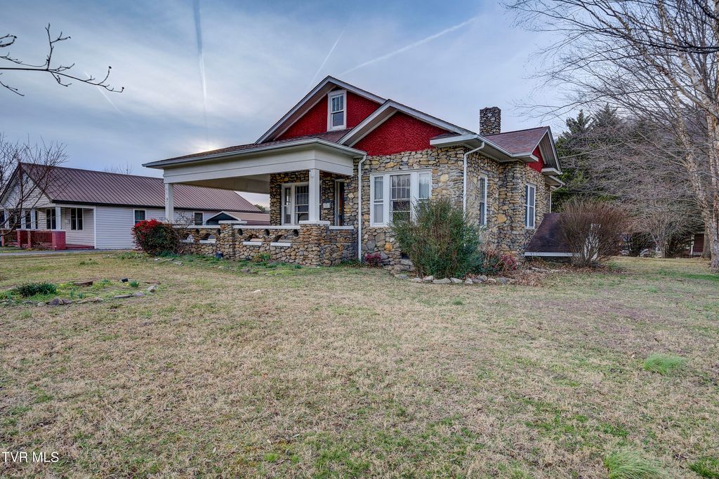 Photo of 1027 Elm Avenue, Erwin, TN 37650 (MLS # 9991628)