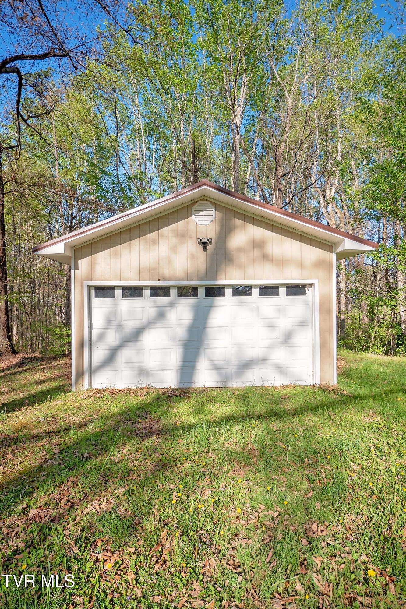 17455 Kingsport Highway, Fall Branch, Tennessee image 32