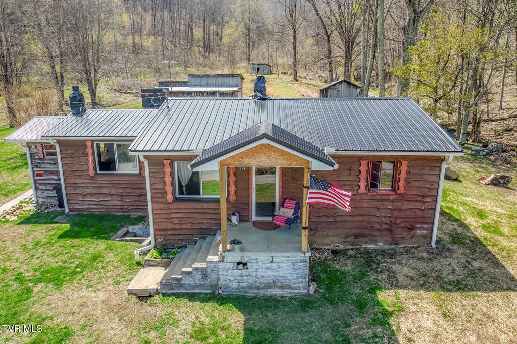 Photo of 119111 Hughes Hollow, Roan Mountain, TN 37687 (MLS # 9994009)