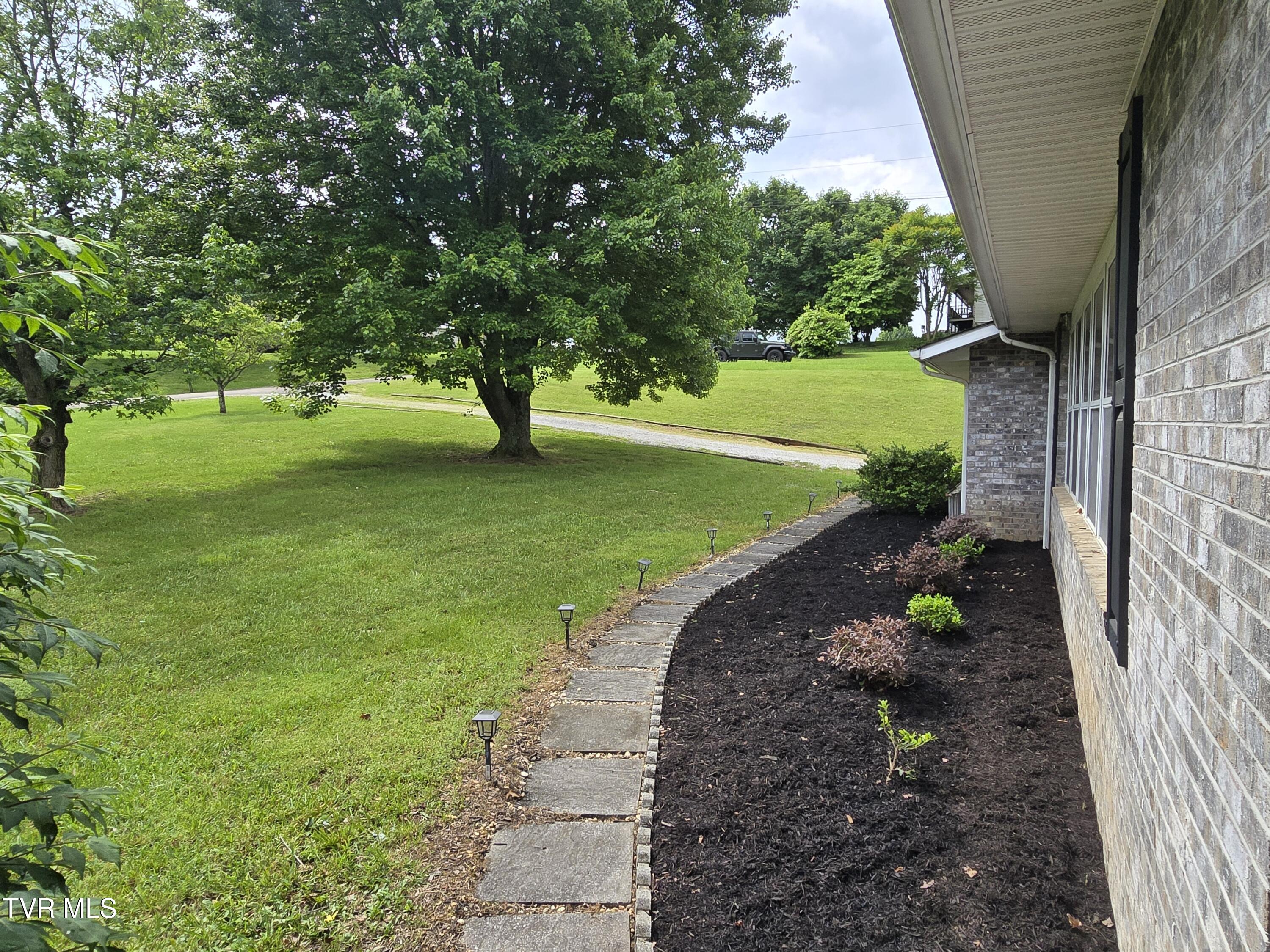 1382 Elijah Martin Road, Whitesburg, Tennessee image 34