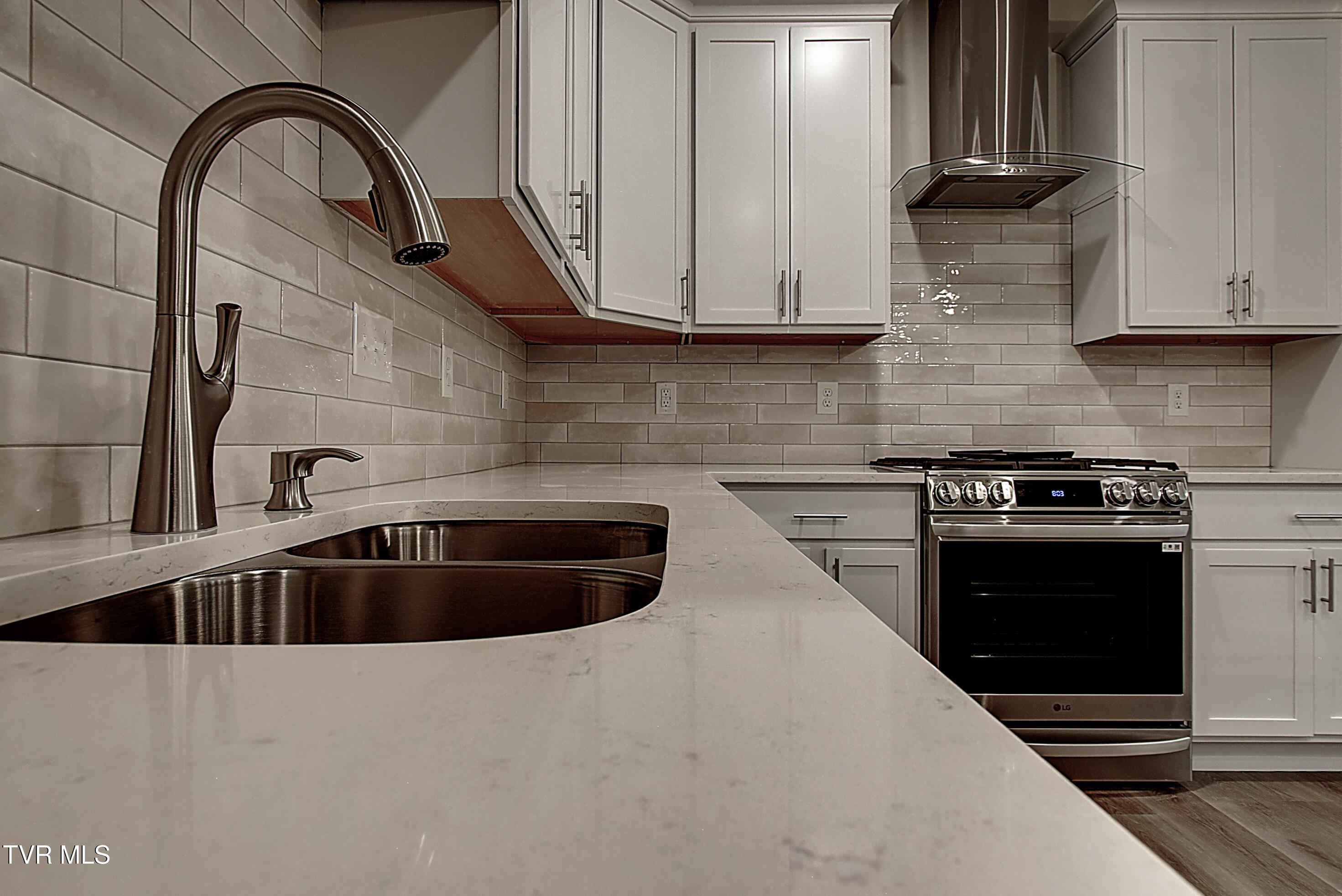 Johnson City, Tennessee 37615, United States, 3 Bedrooms Bedrooms, ,3 BathroomsBathrooms,Residential,Active,184756