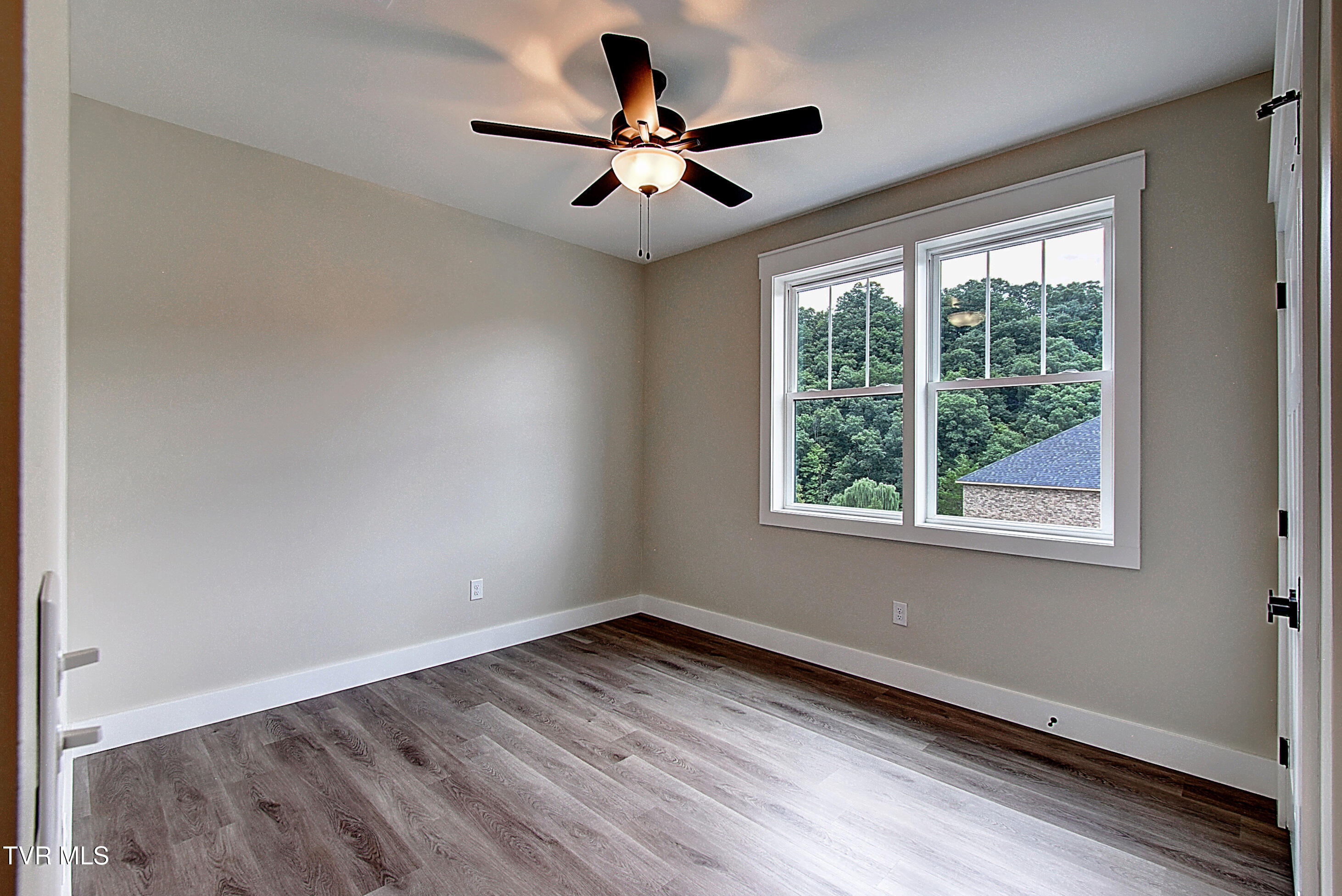 Johnson City, Tennessee 37615, United States, 3 Bedrooms Bedrooms, ,3 BathroomsBathrooms,Residential,Active,184756