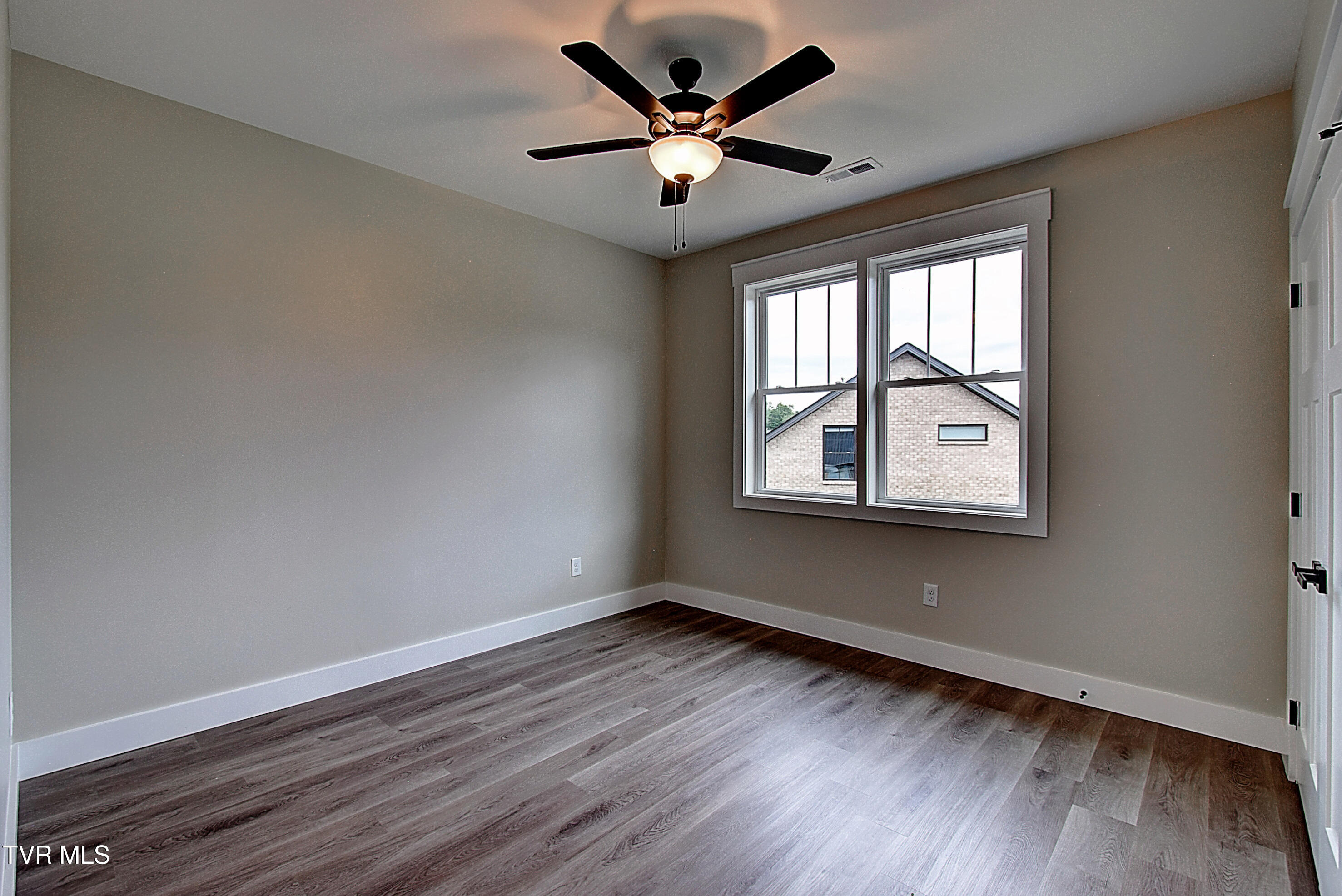 Johnson City, Tennessee 37615, United States, 3 Bedrooms Bedrooms, ,3 BathroomsBathrooms,Residential,Active,184756