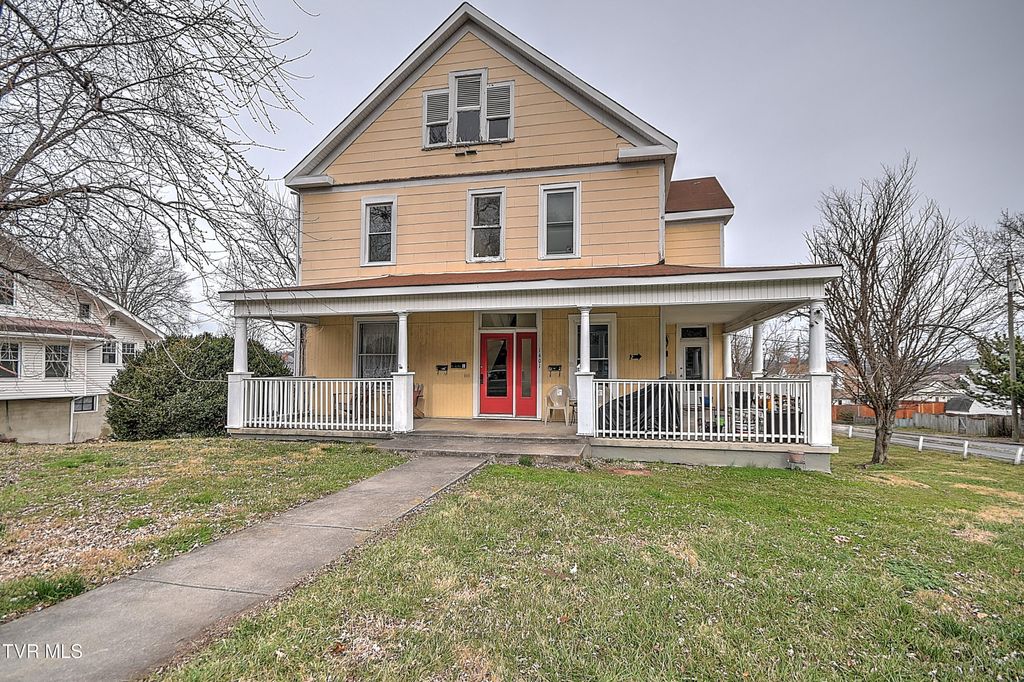 Photo of 1401 Windsor Avenue, Bristol, TN 37620 (MLS # 9990177)