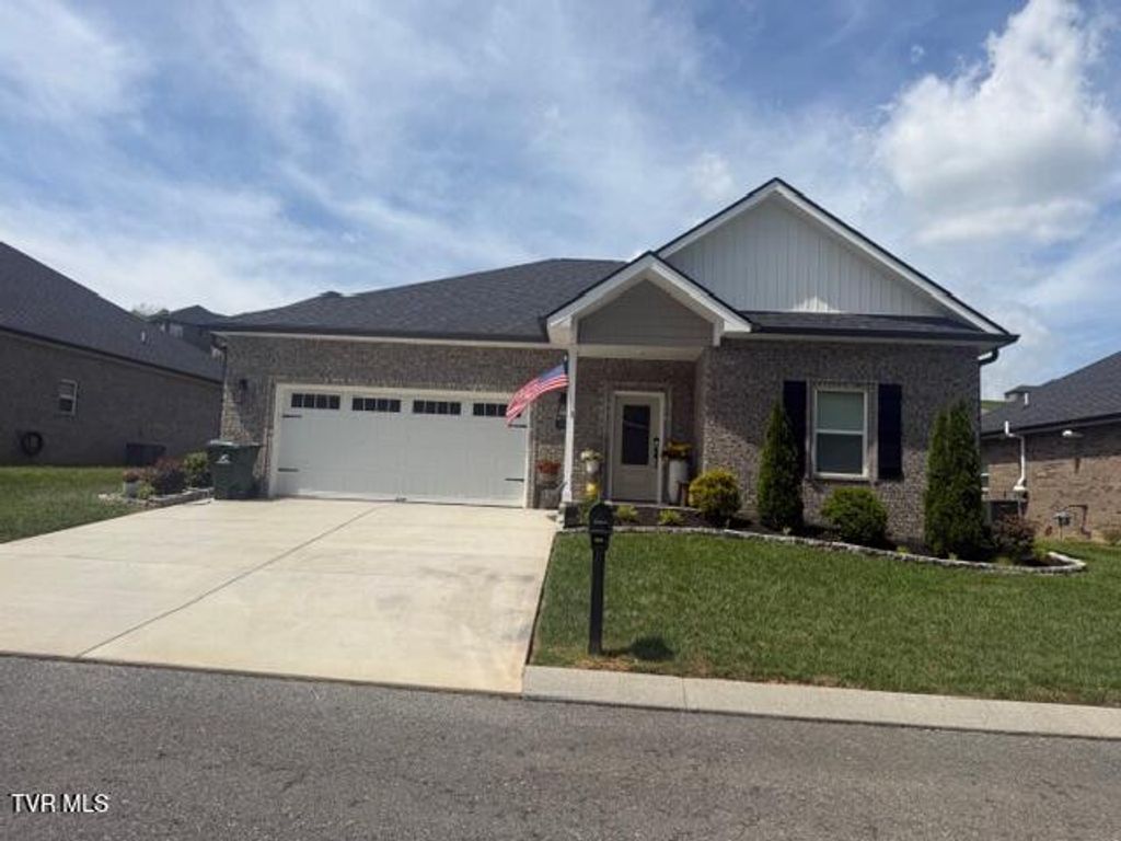 Photo of 190 Quiet Stroll Lane, Johnson City, TN 37615 (MLS # 9994062)