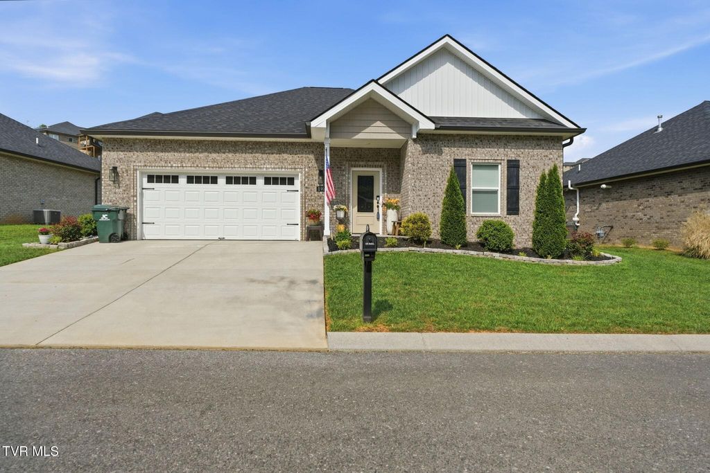 Photo of 190 Quiet Stroll Lane, Johnson City, TN 37615 (MLS # 9994062)