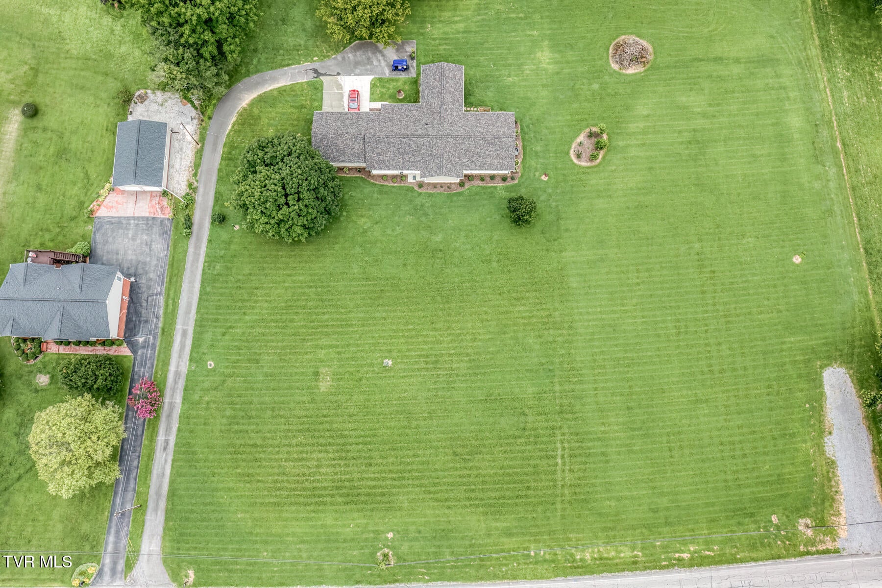 5022 Unicoi Drive