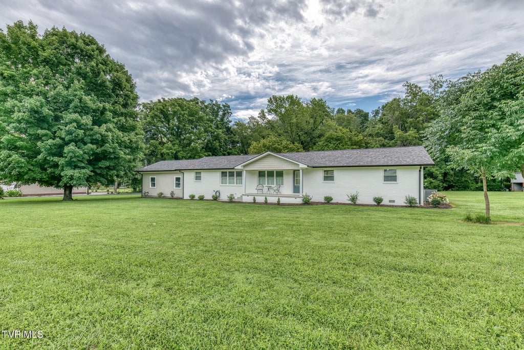 Photo of 5022 Unicoi Drive, Unicoi, TN 37692 (MLS # 10002140)