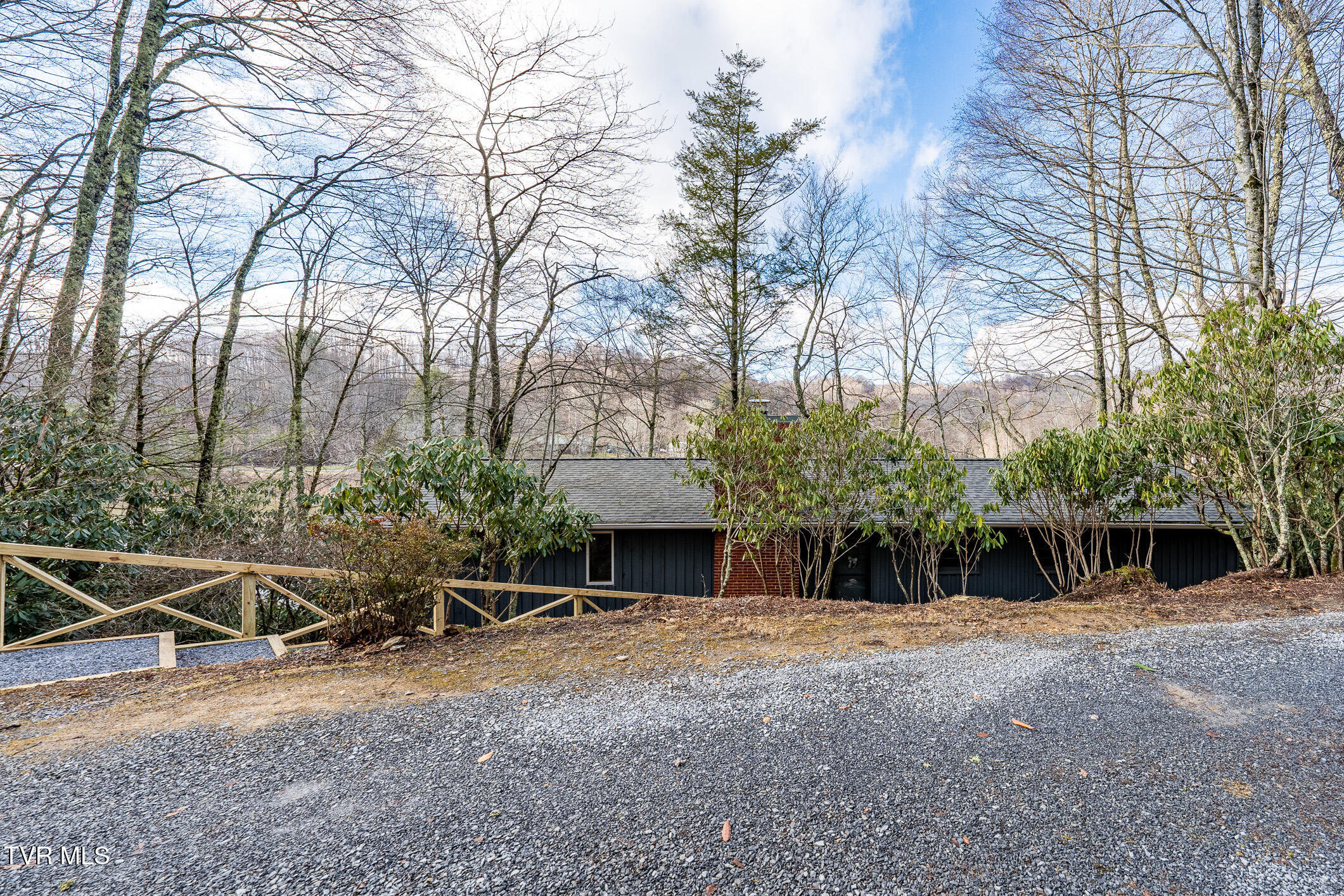 144 Ripshin Lake Road, Roan Mountain, Tennessee image 50