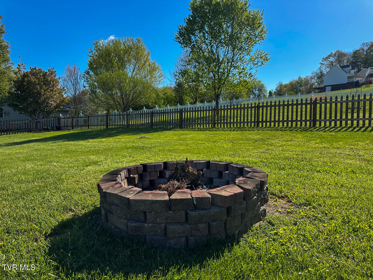 207 Humming Bird Way, Jonesborough, Tennessee image 21