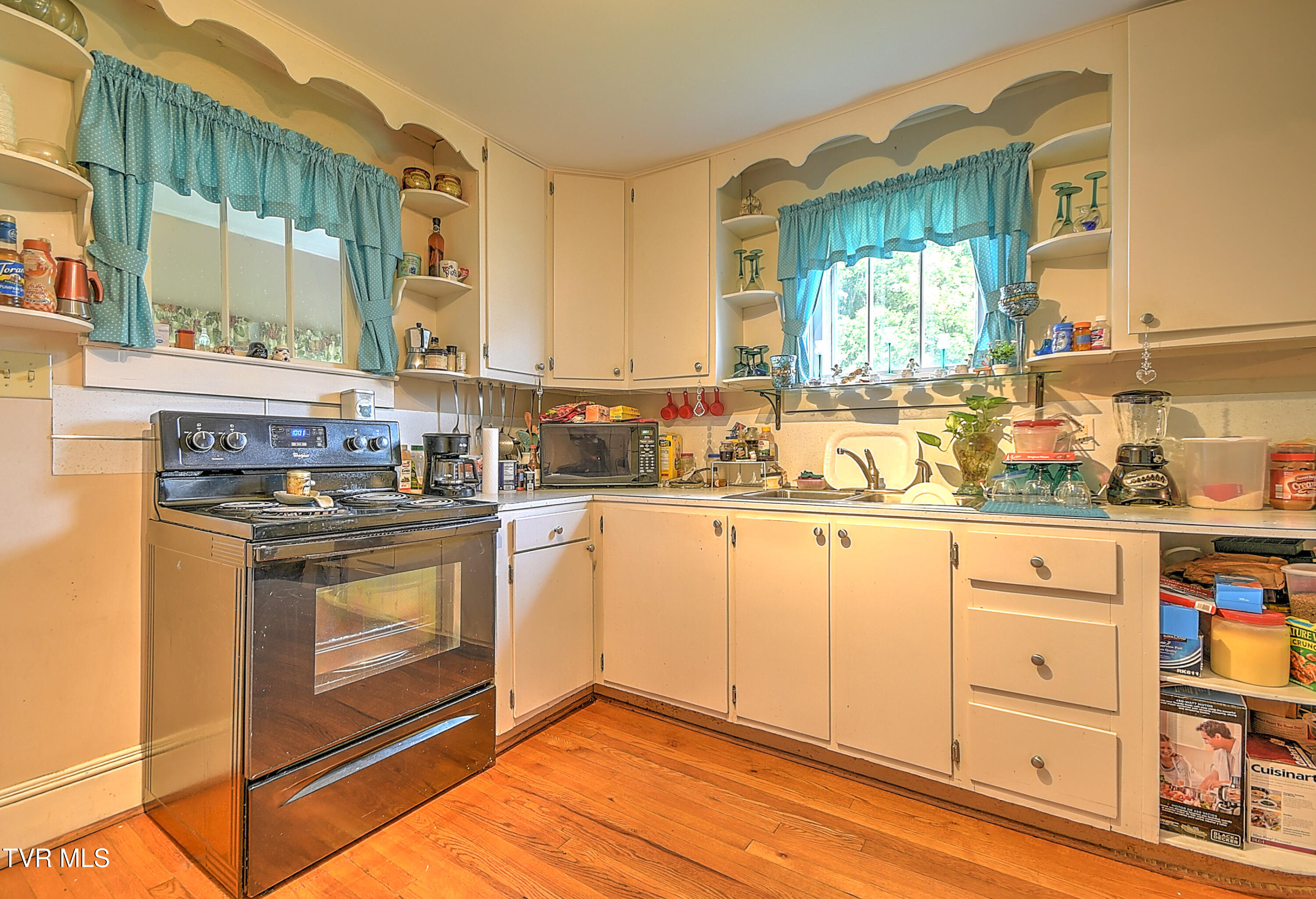 201 Dover Avenue, Mount Carmel, Tennessee image 28