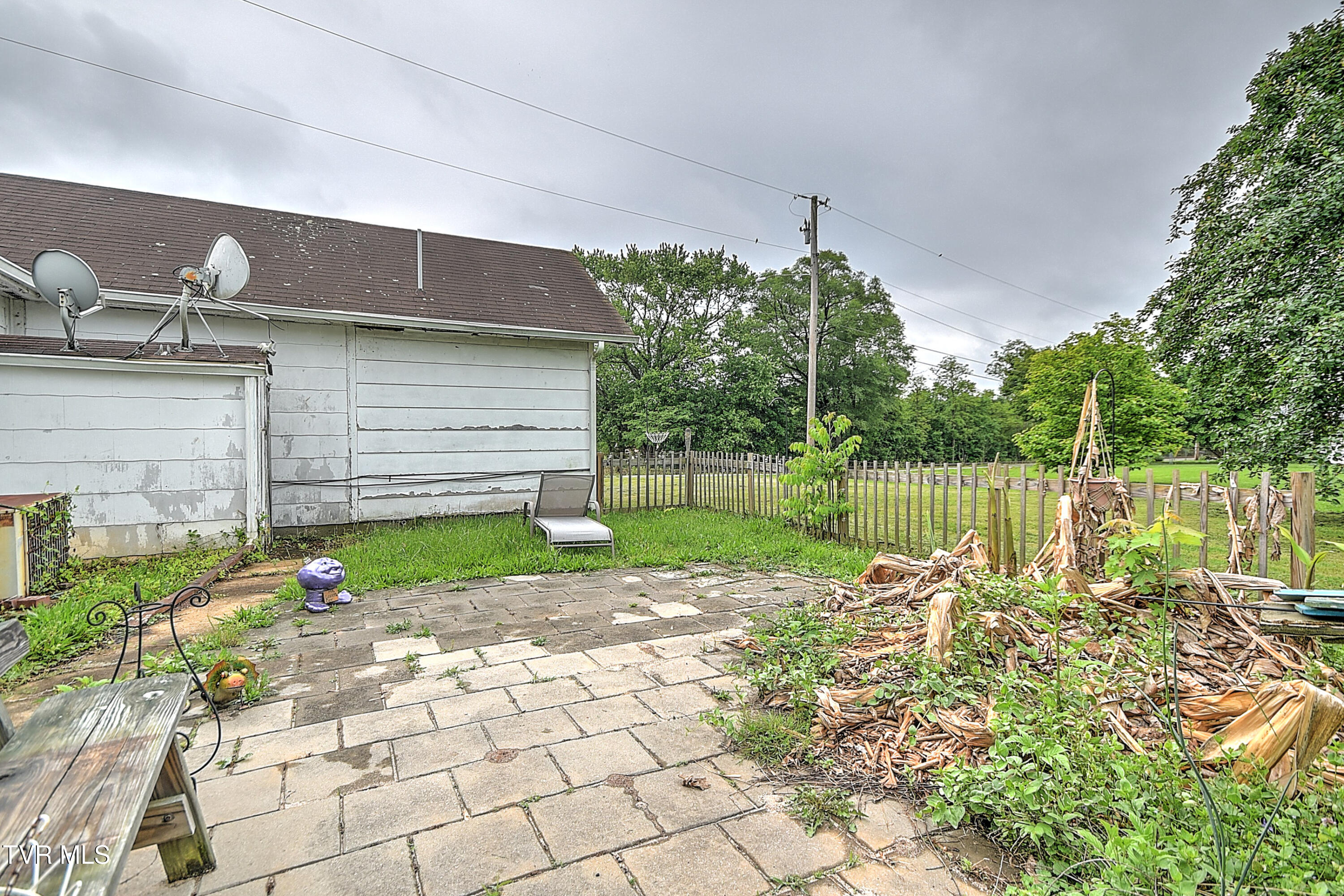 201 Dover Avenue, Mount Carmel, Tennessee image 11