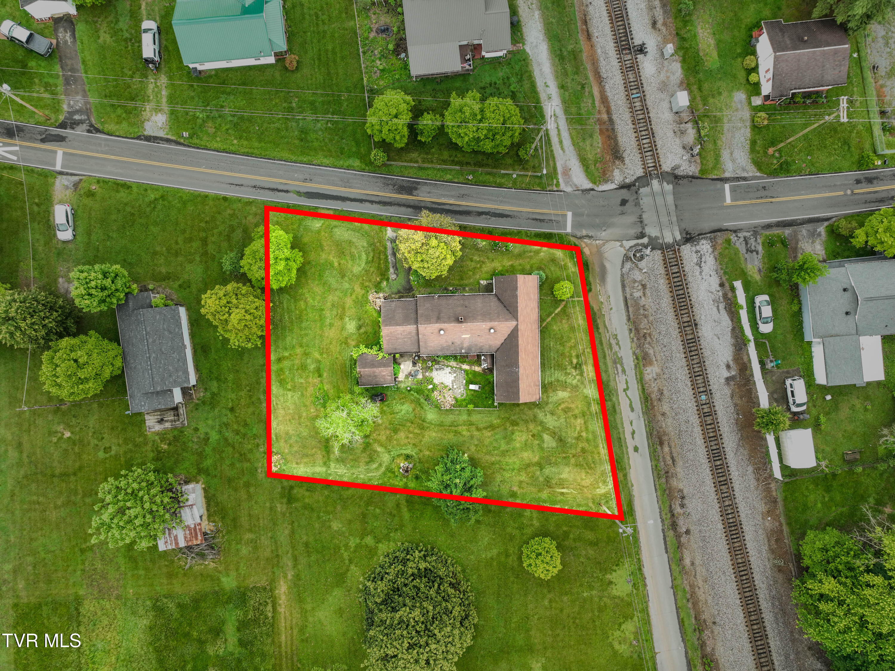 201 Dover Avenue, Mount Carmel, Tennessee image 15