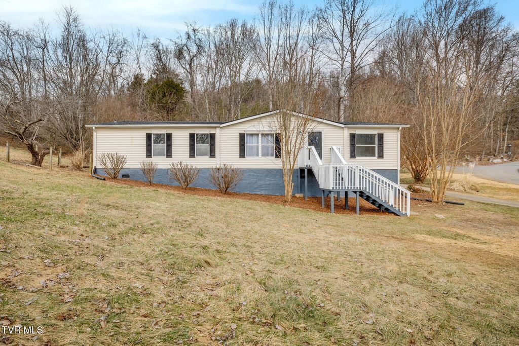 Photo of 4877 Highway 126, Blountville, TN 37617 (MLS # 9991645)