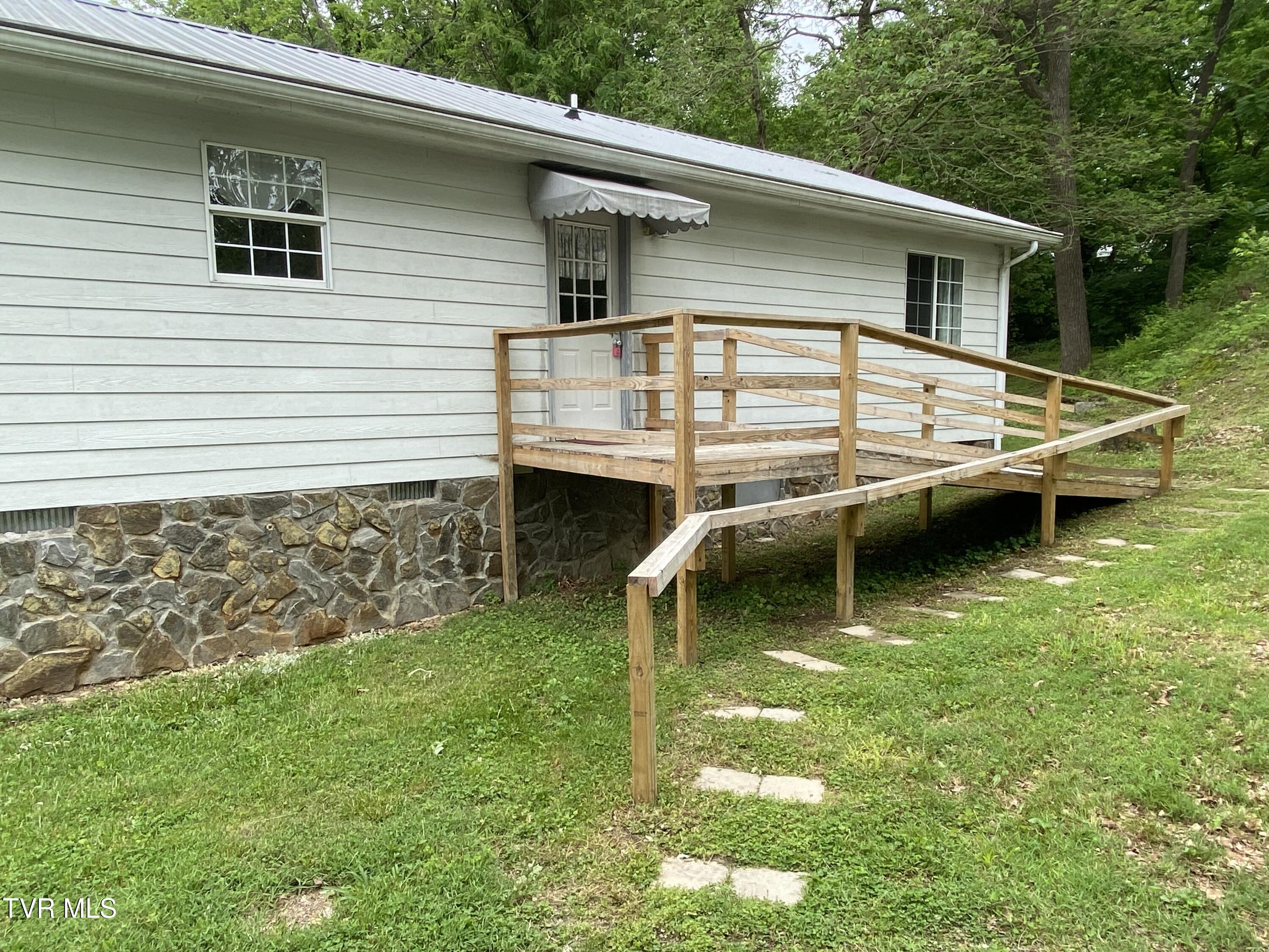 202 Locust Street, Greeneville, Tennessee image 12