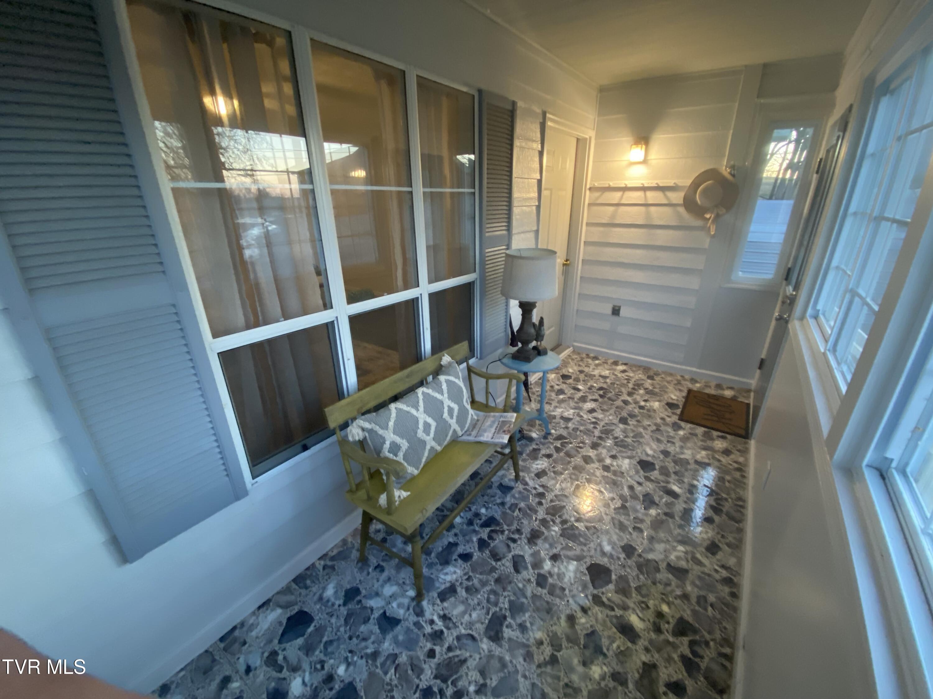 202 Locust Street, Greeneville, Tennessee image 2