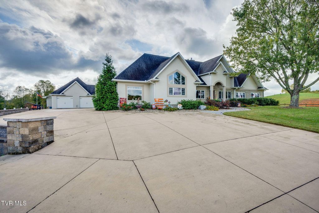 Photo of 142 Old State Highway 70, Rogersville, TN 37857 (MLS # 9987057)