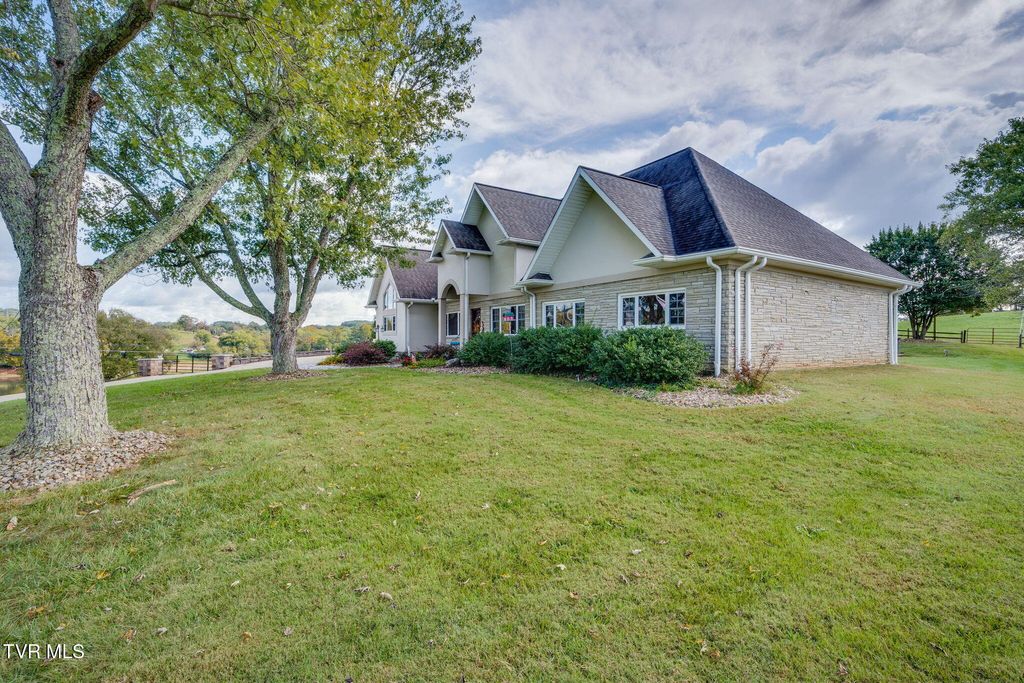 Photo of 142 Old State Highway 70, Rogersville, TN 37857 (MLS # 9987057)