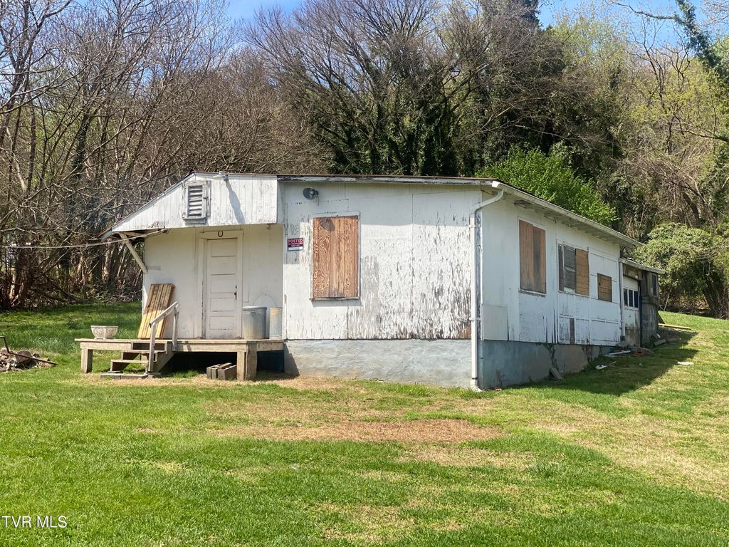 Photo of 509 Weeks Avenue, Kingsport, TN 37660 (MLS # 9993472)