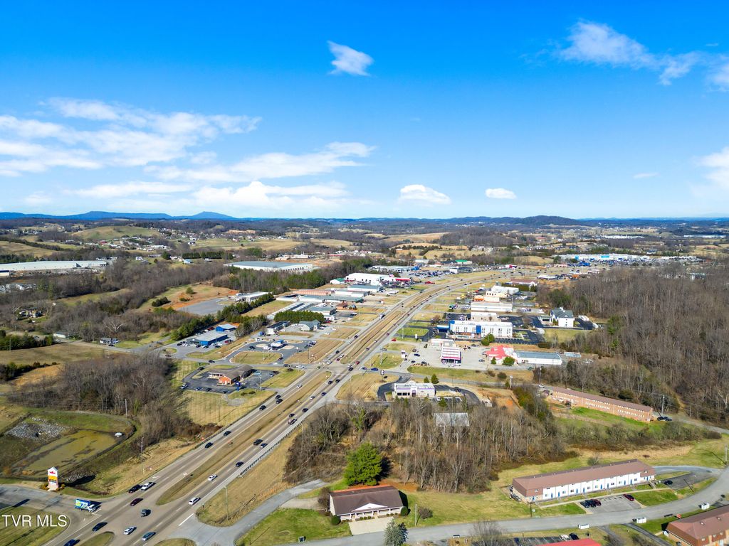 Photo of 101 Crestview Drive, Greeneville, TN 37745 (MLS # 9992583)
