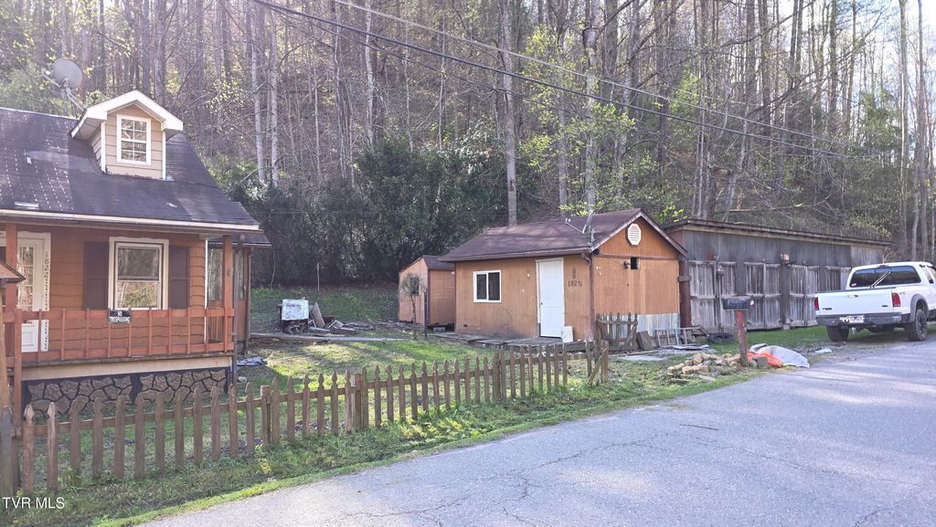 Photo of 1822 Derby Rd, Appalachia, VA 24216 (MLS # 9988954)
