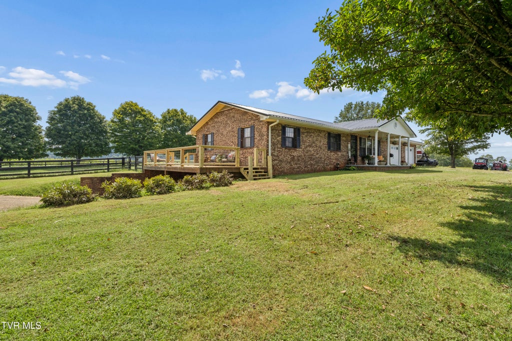 Photo of 828 Hickory Cove Road, Rogersville, TN 37857 (MLS # 10000367)
