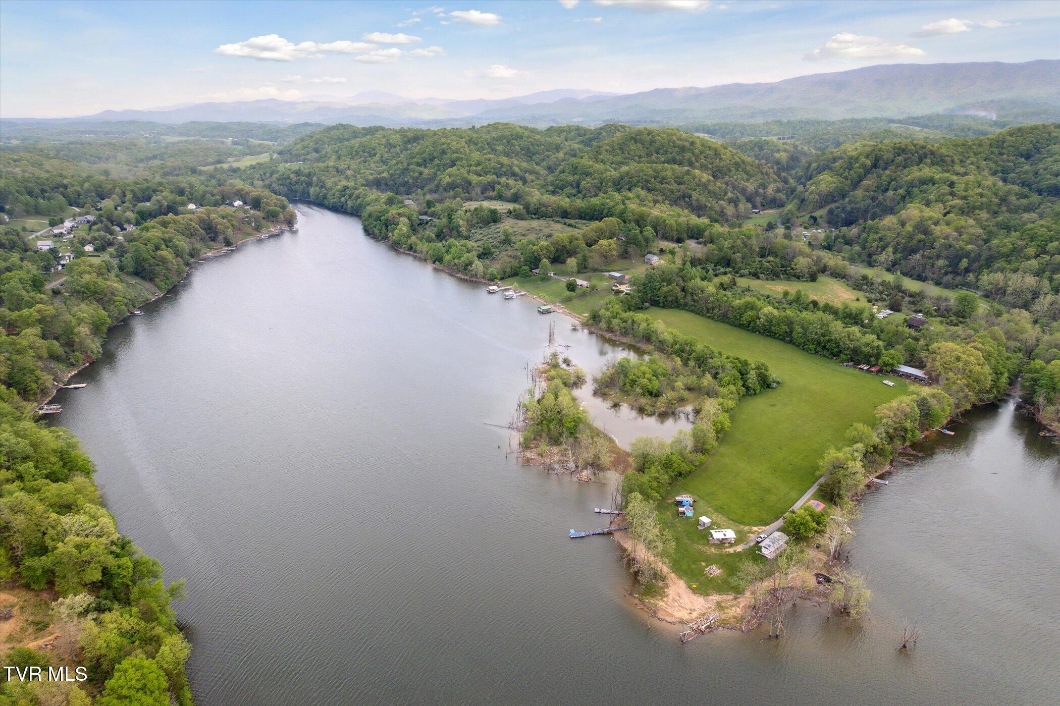 Abingdon, Virginia 24211, United States, 4 Bedrooms Bedrooms, ,3 BathroomsBathrooms,Residential,Active,108700