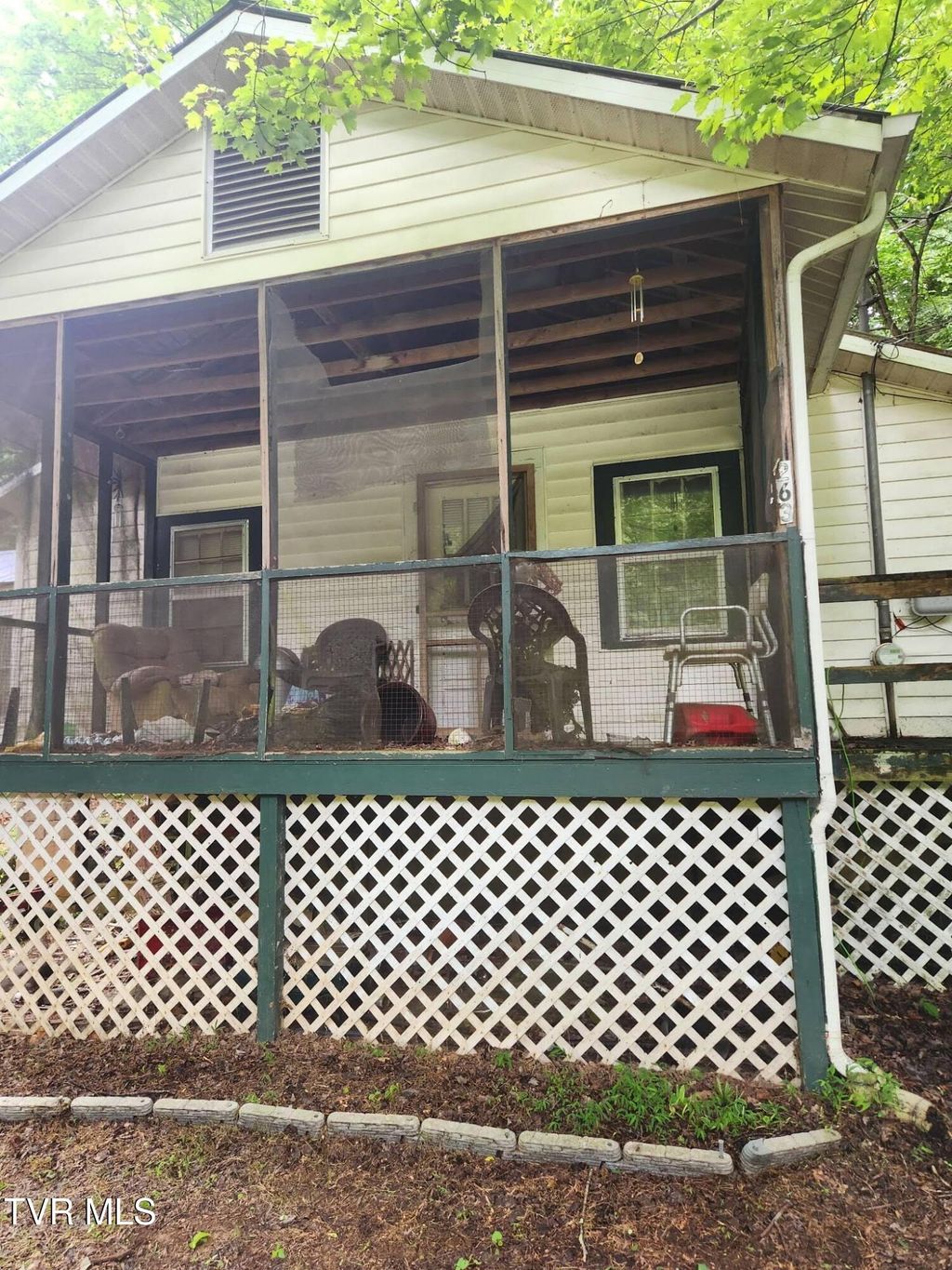 Photo of 263 Long Hollow Road, Elizabethton, TN 37643 (MLS # 9998135)