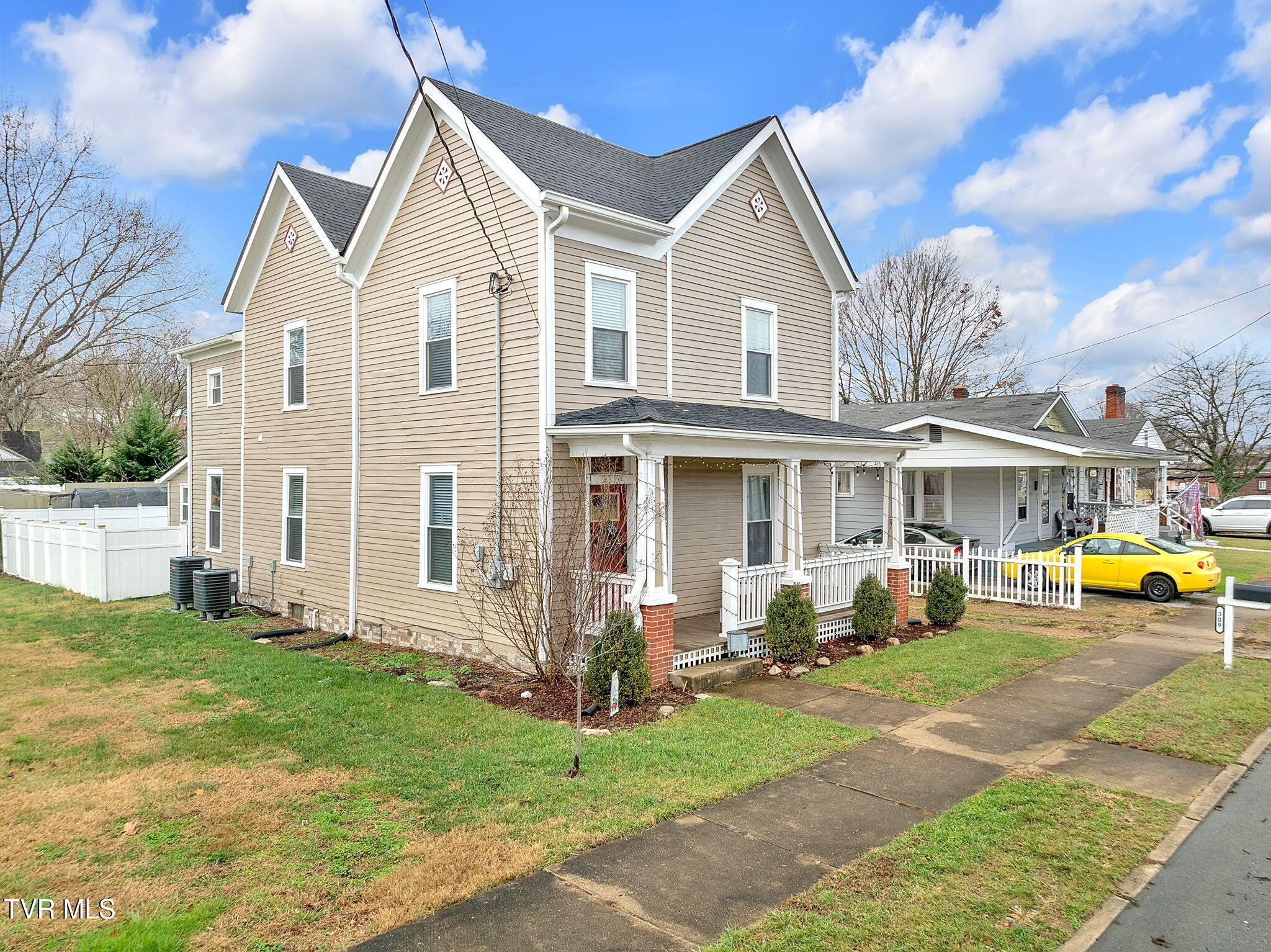 309 Sycamore Street, Elizabethton, Tennessee image 2