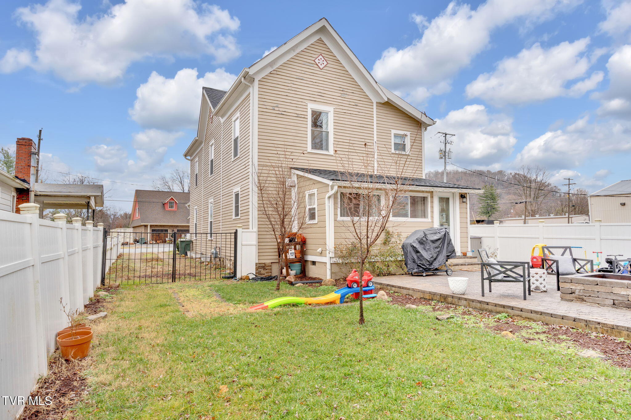 309 Sycamore Street, Elizabethton, Tennessee image 10