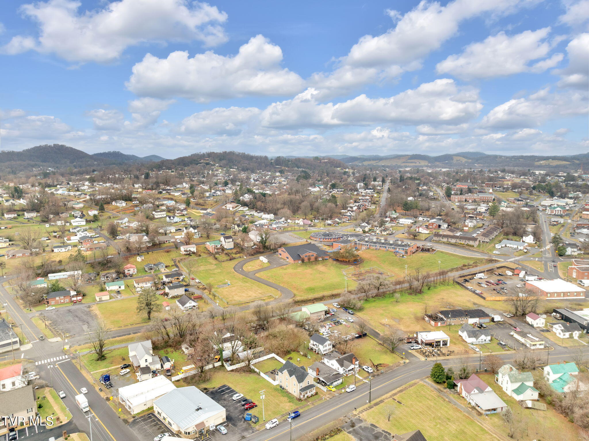 309 Sycamore Street, Elizabethton, Tennessee image 44
