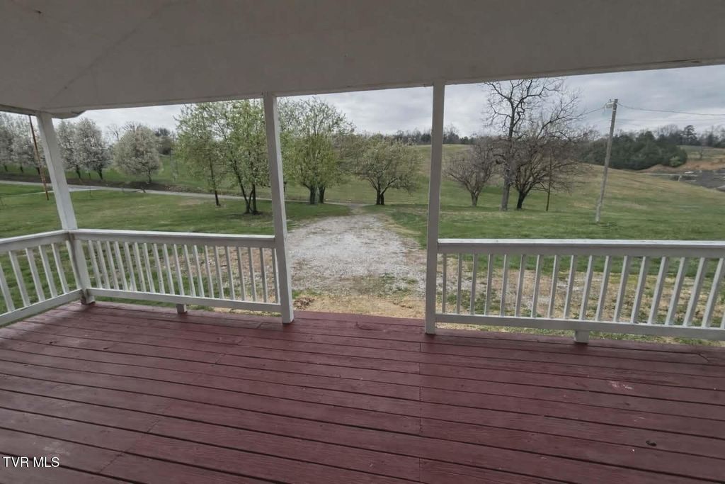 Photo of 379 Lakeview Road, New Tazewell, TN 37825 (MLS # 9992426)