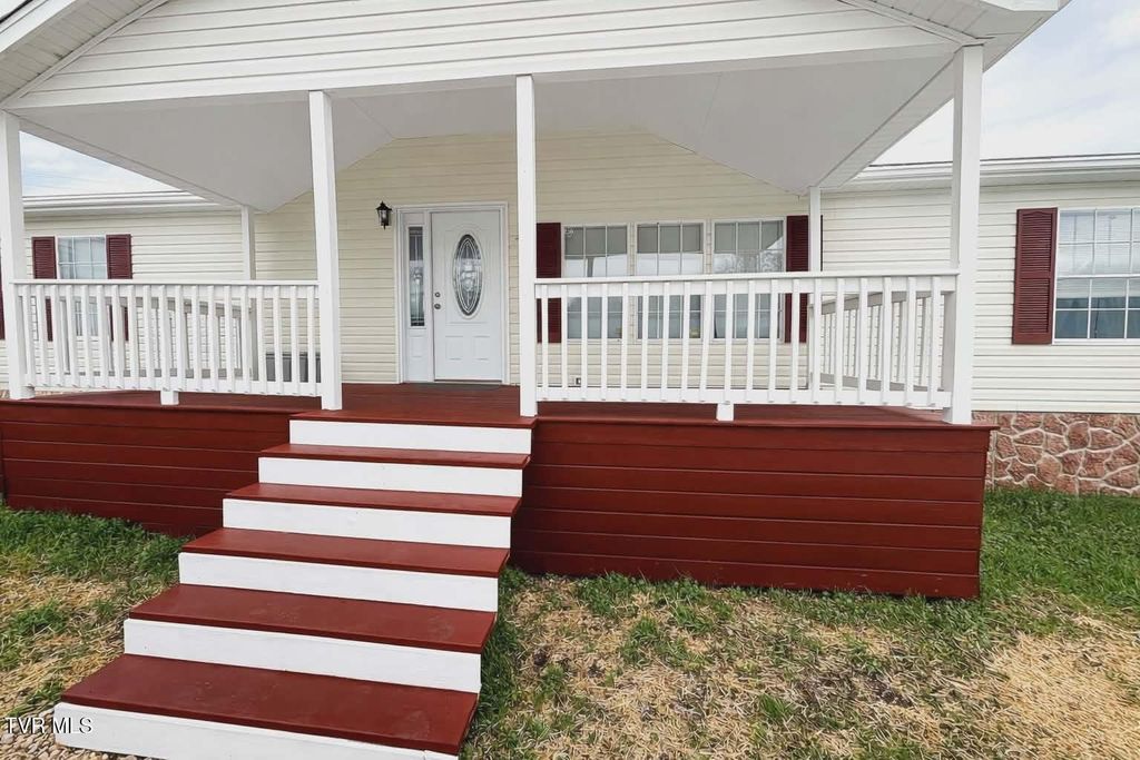 Photo of 379 Lakeview Road, New Tazewell, TN 37825 (MLS # 9992426)