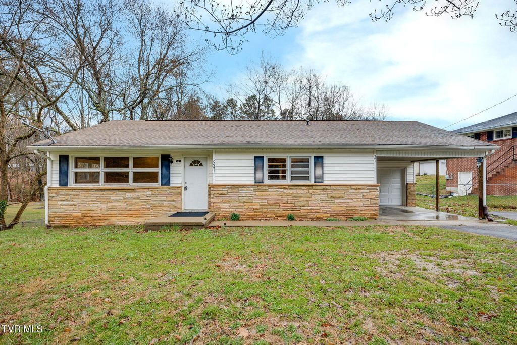 Photo of 541 Gravely Road, Kingsport, TN 37660 (MLS # 9991671)